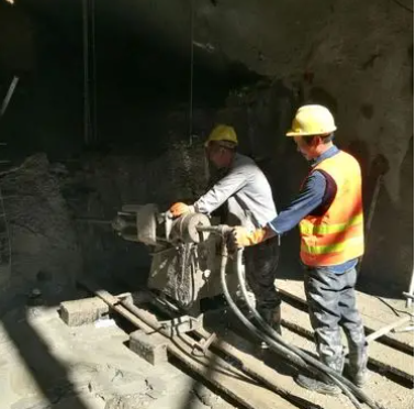 龙里水下抗分散灌浆料特点 水下不分散注浆料介绍